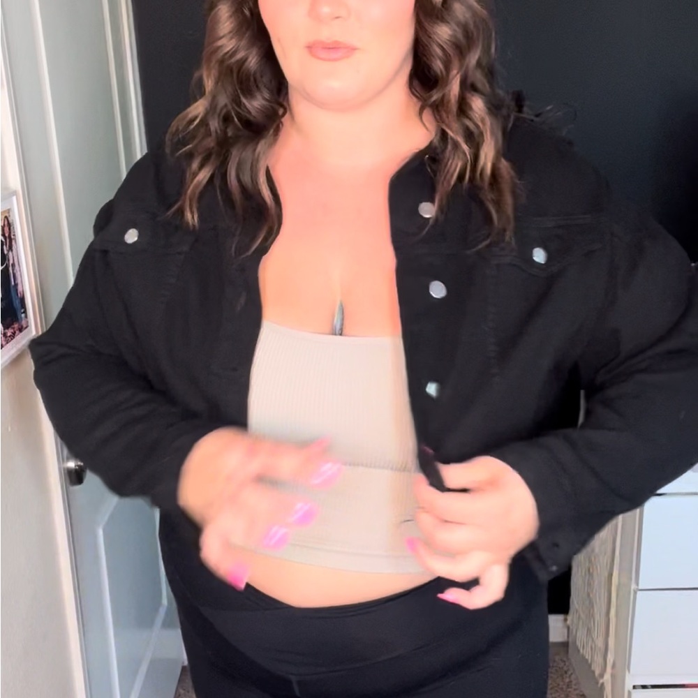 Cropped jacket - Picture 3 of 4
